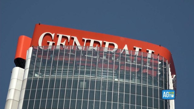 Generali: collassa l'insegna della Torre Hadid a Milano. La zona è off-limits