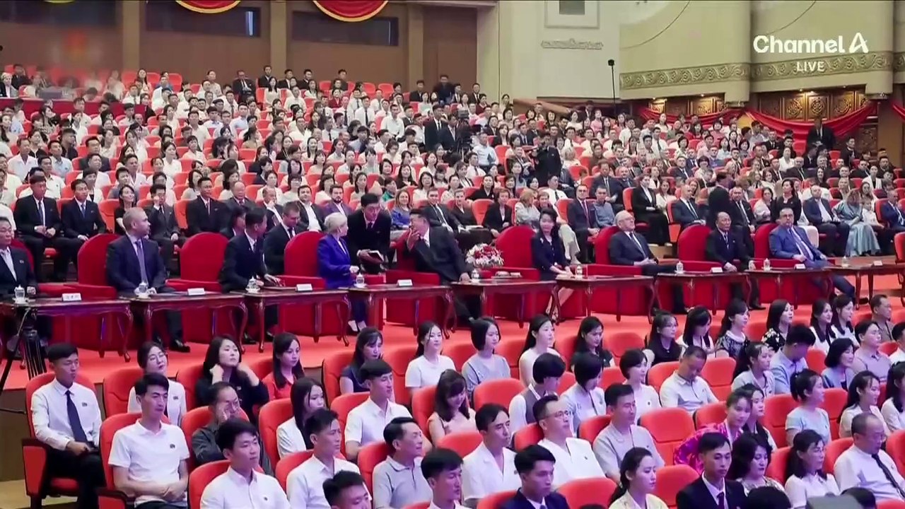 ‘파병 북한군’ 배경 띄우고…북러 기념 공연 진행
