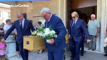 Dolore e commozione ai funerali di Alessandro Coatti: il video