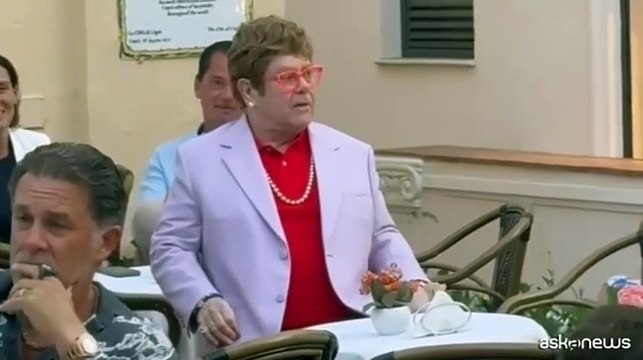 Elton John a Capri, concerto privato nella Certosa di San Giacomo