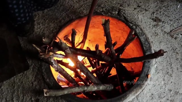 Baking Traditional Uzbek Bread in a Snowy Winter Village
