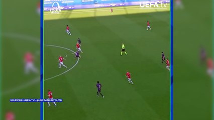 Le lob génial du crack néerlandais Kees Smit face au Barça