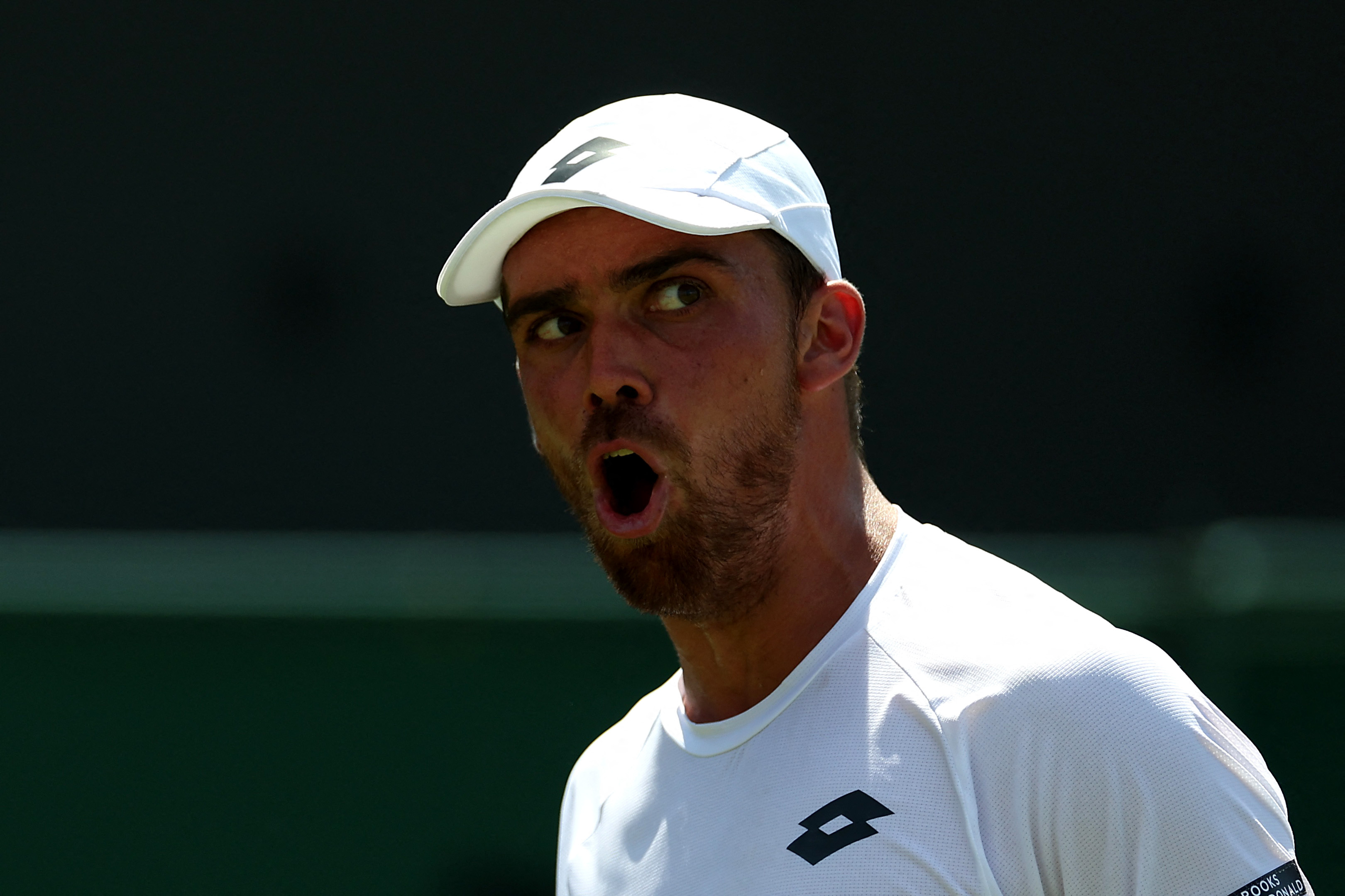 Wimbledon : Benjamin Bonzi réalise l'exploit en éliminant Daniil Medvedev au premier tour !