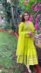 Shefali Zariwala Lifestyle, Husband, Age, Family & Biography | Bigg Boss 13 Contestant, Tv Actress