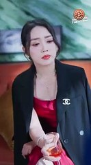 Gadis dikhianati suami jadi bercerai, kembali sebagai Miliarder membuat suami menyesal!