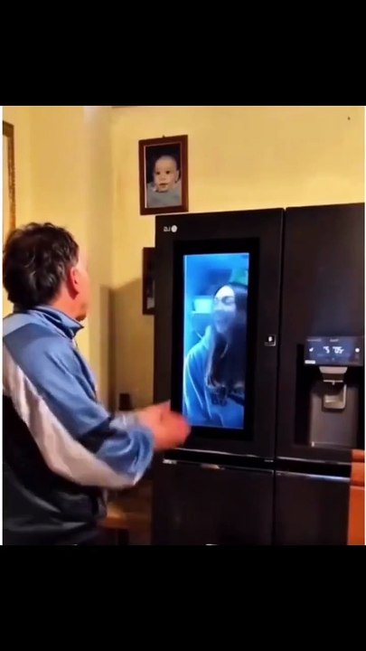 funny and scary moments mixed, try not to laugh😭