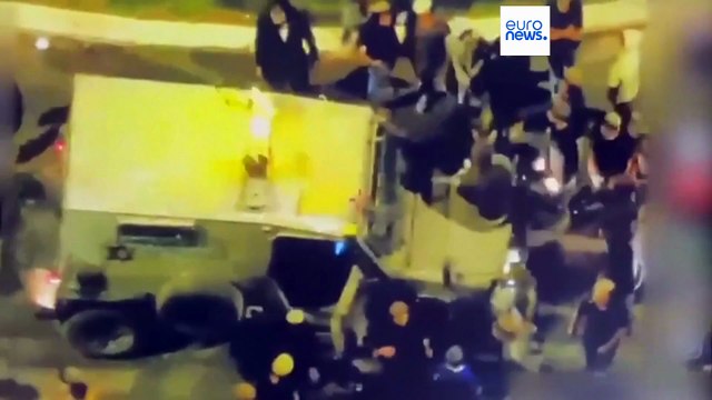 Un gruppo di coloni israeliani ha dato fuoco a una base militare in Cisgiordania