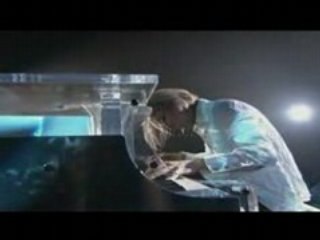 Hide Memorial Summit Yoshiki Piano Solo (4 Mai 2008)