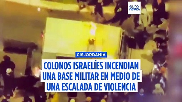 Colonos israelíes incendian una base militar en Cisjordania y agreden a soldados