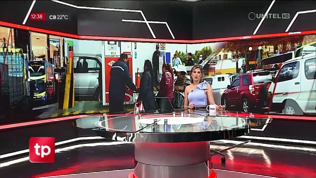 Las filas por combustible continúan y viajes interdepartamentales se redujeron a la mitad, según choferes