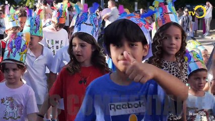 Sans commentaire: défilé de promotions