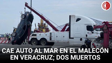 Cae vehículo al mar en zona del malecón en Veracruz; dos muertos