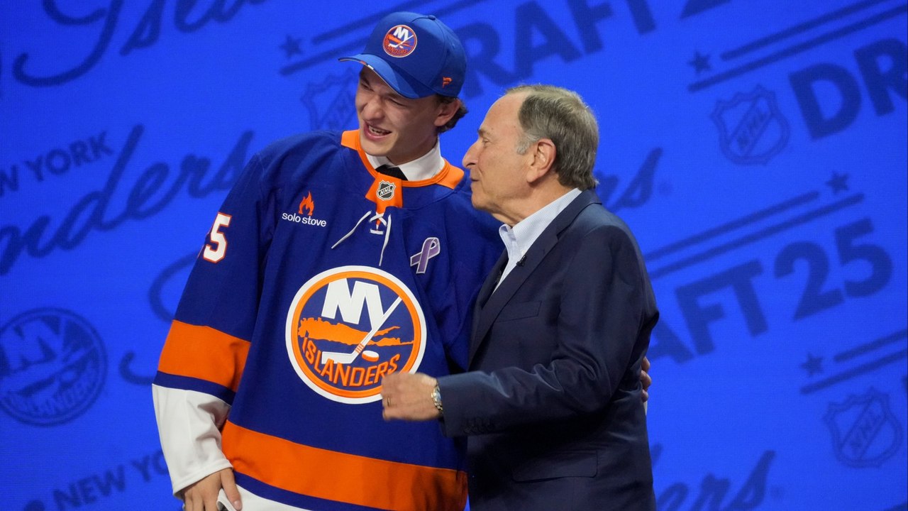 Islanders Pick Matthew Schaefer First in NHL Draft