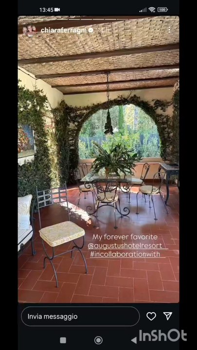 chiaraferragni relax in resort