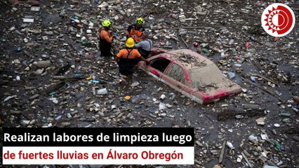 Lluvias arrastran autos en Álvaro Obregón
