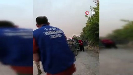 Yangının ortasında insanlık dersi: Ekmeklerini bölüştüler