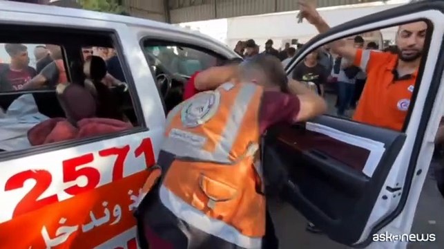 Morti e feriti dopo attacco israeliano in internet café a Gaza City