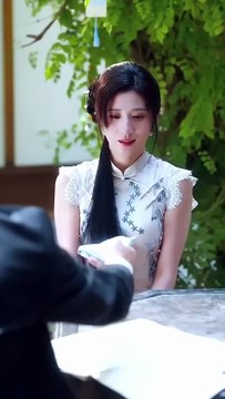 End During the day, she is a weak and well-behaved babysitter, gentle, obedient, harmless and amiable. But at night, she turns into a charming beauty, making the abstinent boss uneasy. He thought this was a transaction of deceiving the heart for money. Wh