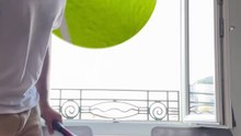 A giant #tennis ball 🎾 landed in my appartement !! 🤯