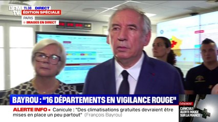 François Bayrou: "Le devoir du gouvernement, c'est de présenter des plans larges et de long terme" sur l'adaptation au changement climatique