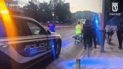 Un motorista se da a la fuga tras atropellar a un hombre en el centro de Madrid