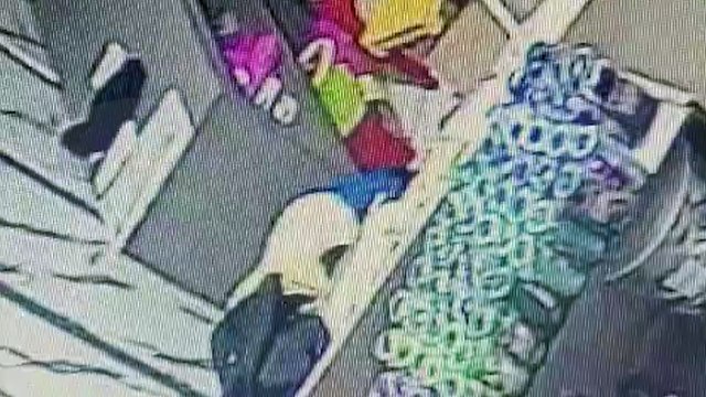 Ladrão invade loja de tecidos no Centro de Cascavel, furta celulares, dinheiro e até edredom; prejuízo chega a R$ 20 mil