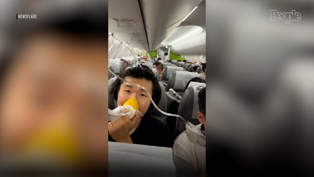 Plane Passengers Write Farewell Notes After Oxygen Masks Drop and Boeing 737 Falls Nearly 26,000 Feet