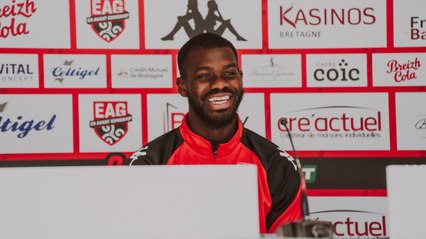 La présentation officielle de Darly N'Landu, nouveau milieu d'En Avant