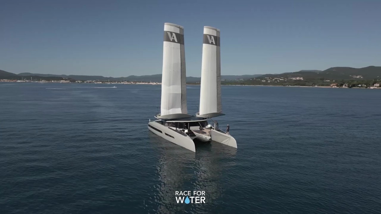 Race For Water Foundation 2025 : Raphael & Emilie "Le moment qui vous a le plus marqué durant l'escale à Marseille ?" l INTERVIEW