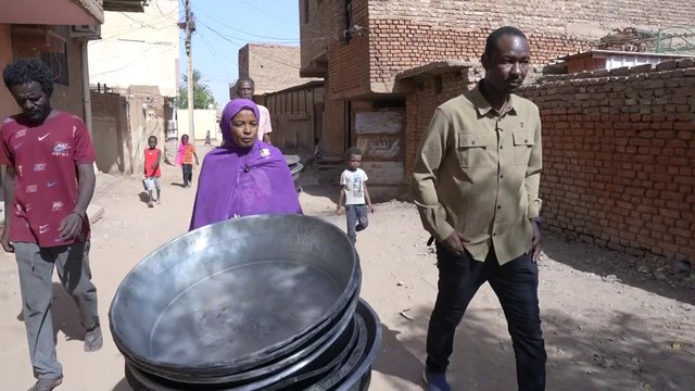 أوضاع اقتصادية معقدة في الخرطوم.. و تكايا الطعام طوق نجاة لآلاف السودانيين بعد الحرب