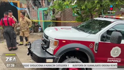 Rescatan a adulto mayor entre los escombros de su propia casa en Zapopan