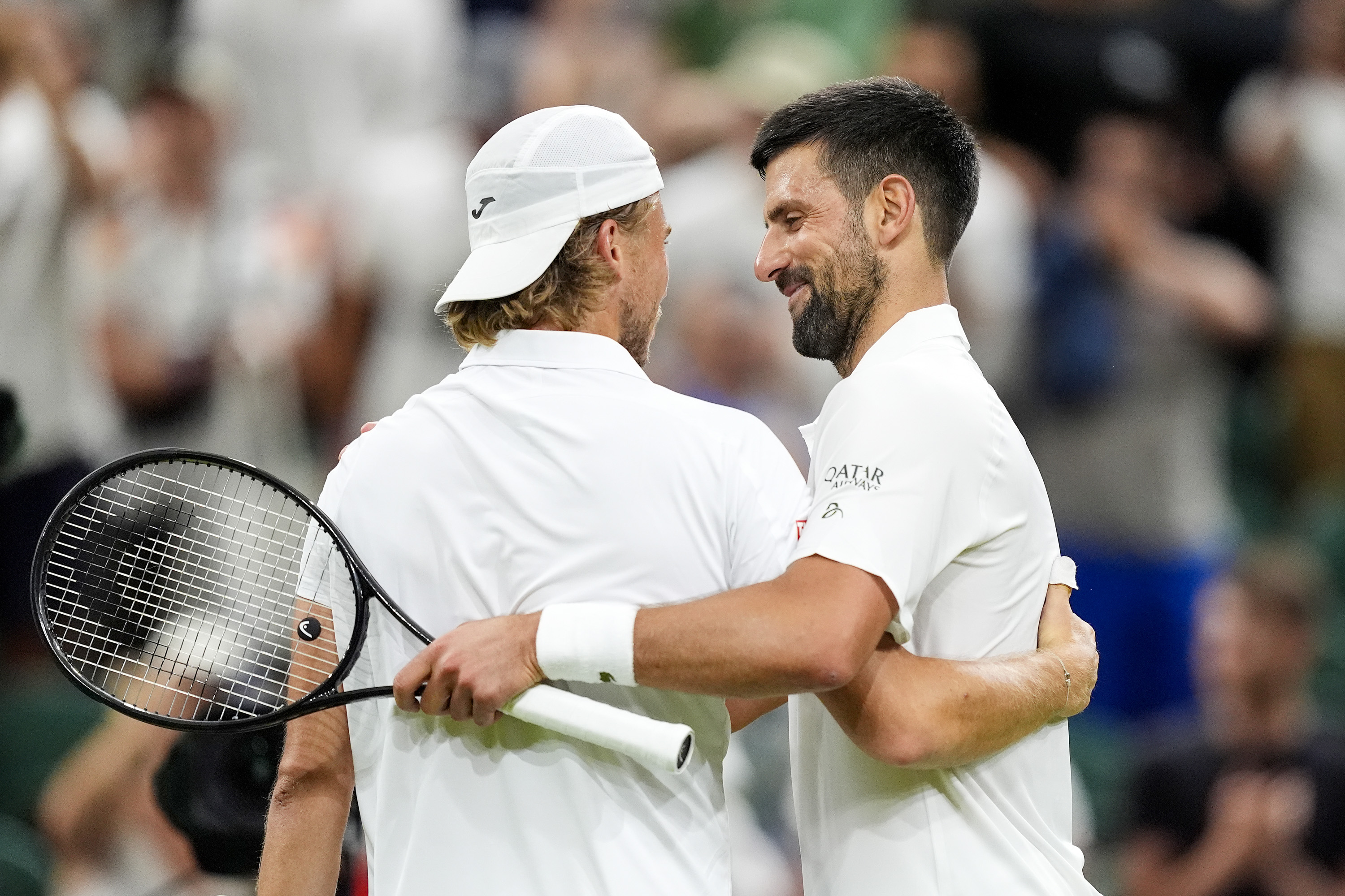 Wimbledon : Müller prend un set, mais Djokovic passe sans encombre