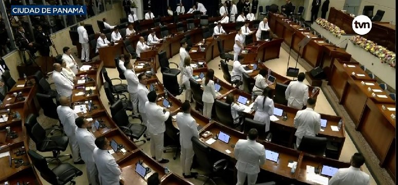 Retraso en la instalación de la Asamblea genera críticas y cuestionamientos