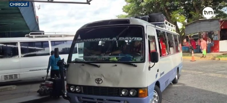 Aumentan los viajes de Chiriquí a Bocas del Toro tras reapertura de vías; aeropuerto de Changuinola podría operar la próxima semana