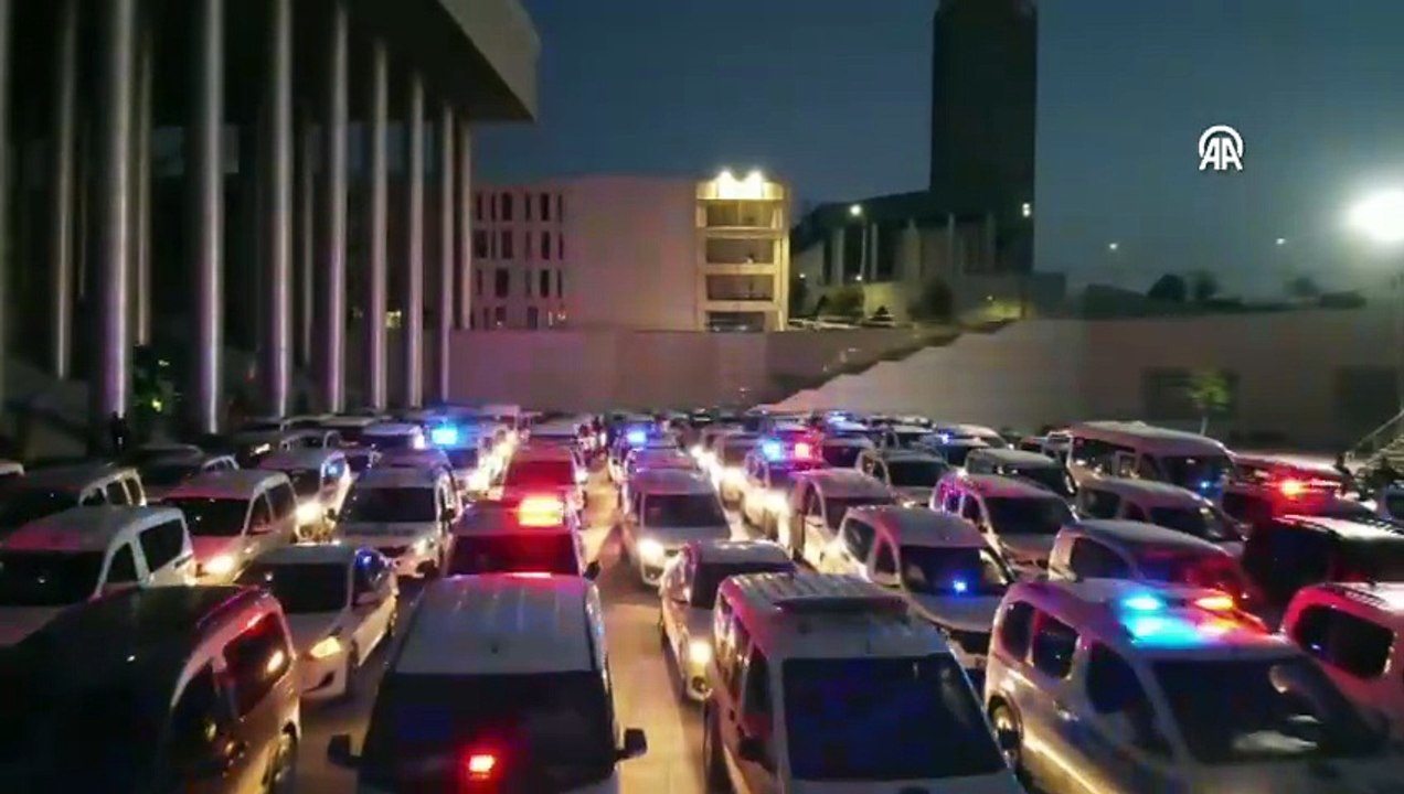 İzmir Büyükşehir Belediyesine yönelik operasyonda gözaltı sayısı yükseldi