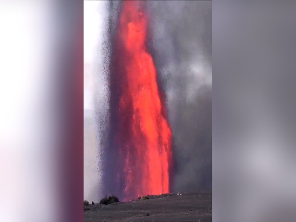 Vulkan Kilauea speit 300 Meter hohe Lavafontäne