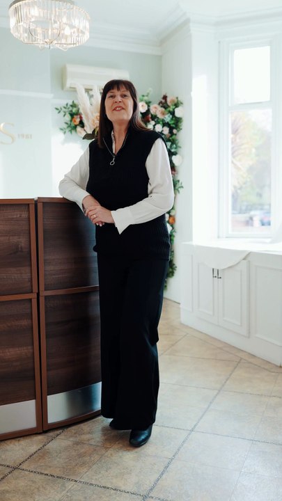 Jayne’s Bridalwear, based on Thorne Road, opened in 1981 but has announced it will close on December 1, 2025. Its Lincoln store will continue to run.