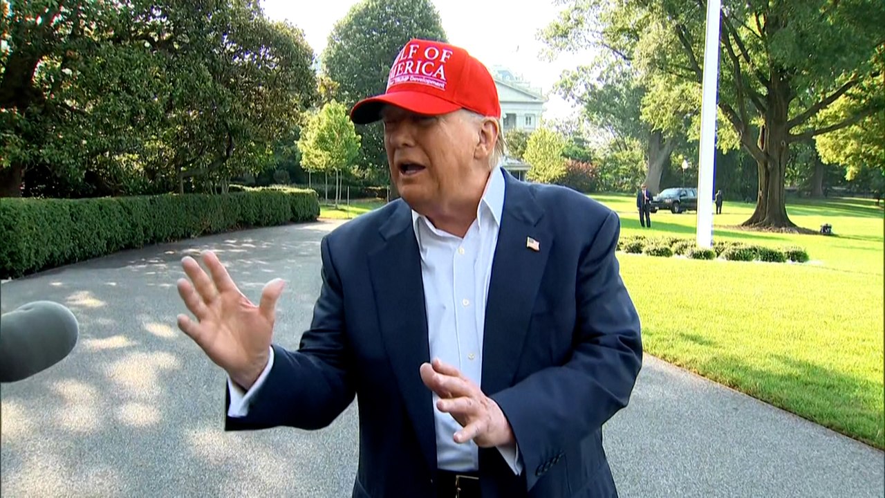 « Je ne voudrais pas courir longtemps ici » : Donald Trump visite l’« Alcatraz des alligators »