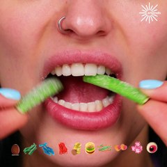 Satisfying ASMR candy eating!🍬🍭🍫