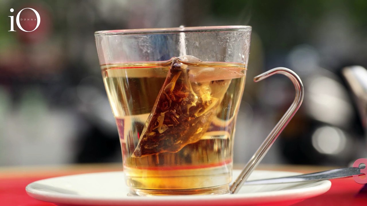 10 alimenti anti stress per combattere naturalmente l'ansia e la "cortisol face"