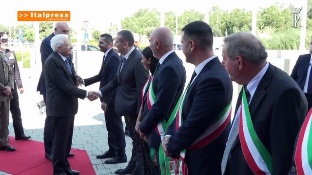 Saranno addestrati in Sicilia i piloti degli F-35, Crosetto: «È il primo posto fuori dagli Stati Uniti»