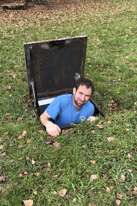 Derbyshire dad spends £50k building underground bunker preparing for World War 3