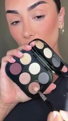 "عيون الغزال": الصيحة الجمالية الجديدة التي تتحدى المكياج الكثيف