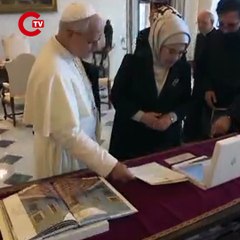 Emine Erdoğan, Papa 14. Leo ile görüştü
