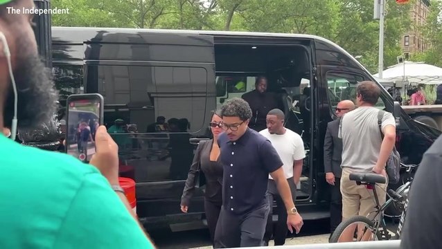 Moment Diddy’s family arrives in court as jury resumes deliberations after reaching a verdict on most counts