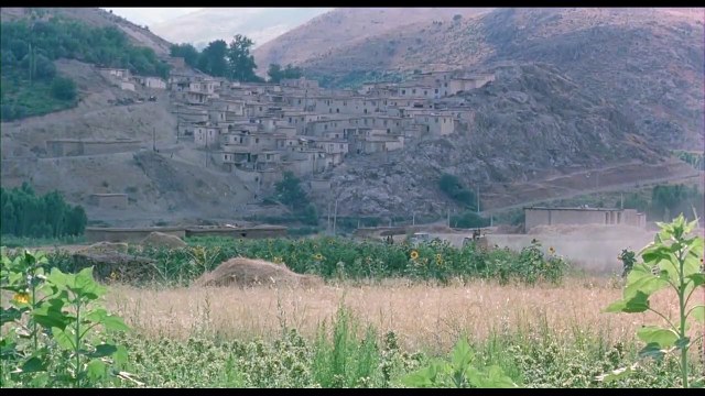El viento nos llevará (1999) - Trailer