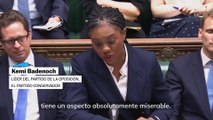 La ministra de Economía británica Rachel Reeves rompe a llorar en su escaño en el Parlamento