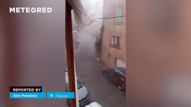 A wet downburst triggers extreme winds in Flayosc, France! The storms brought gusts of over 100 km/h, causing significant material damage