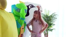 GUESS THE MOM Challenge