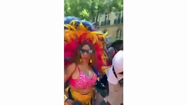 [GUADELOUPE] Paris en fête aux couleurs de l’Outre-mer : un carnaval tropical vibrant et fédérateur